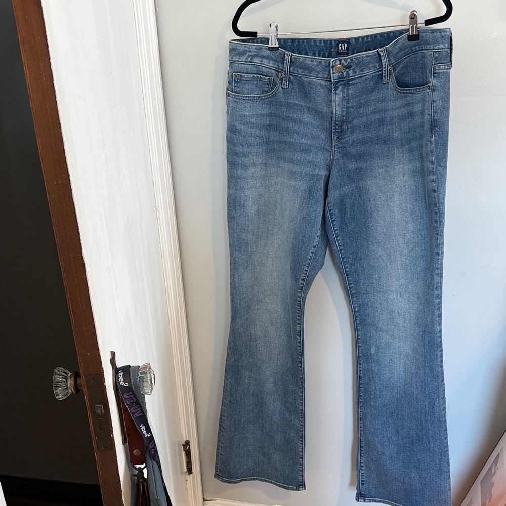 GAP Women's Light Blue Flare Jeans